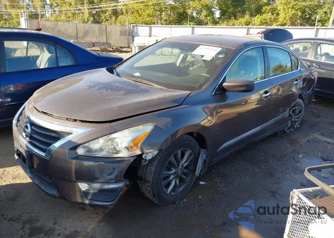 2015 Nissan Altima 2.5/2.5 S/2.5 Sl/2.5 Sv z USA, uszkodzony, nr VIN 1N4AL3AP1FC450309